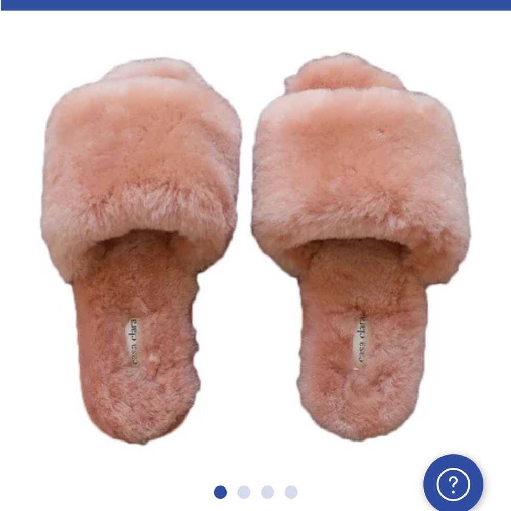 Casa Clara Frankie’s Slipper, Peachy. Never worn. Size 9 - run a tad small